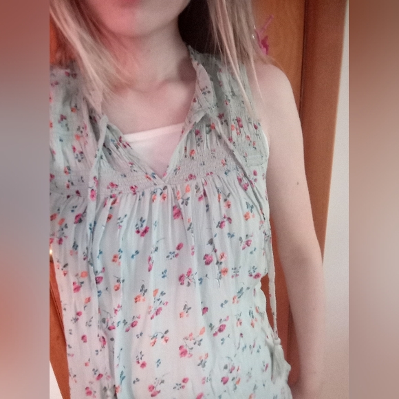 REWIND - NWOT Turquoise Floral Blouse with Tassel Tie Detail - Picture 13 of 15